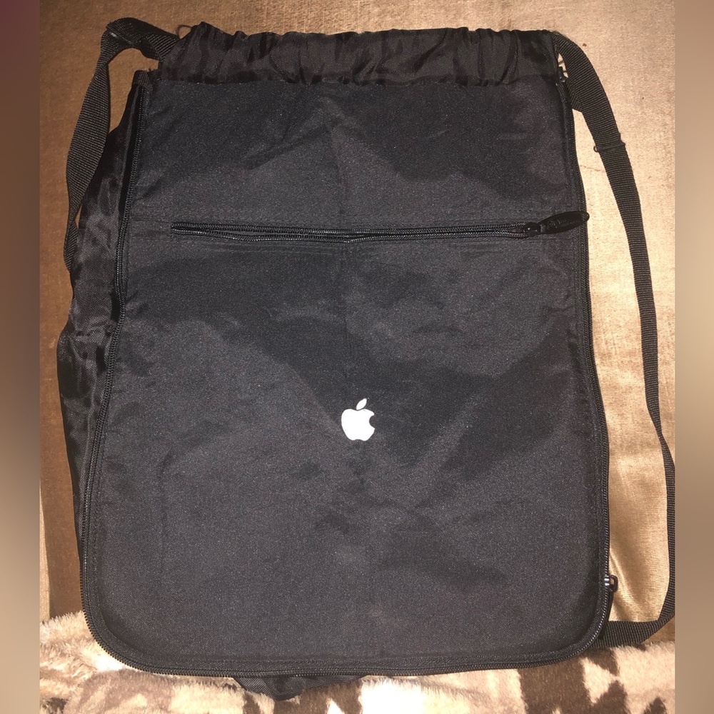 🍎Vintage Apple Back Bag-  630 $27 or $25 w/offer